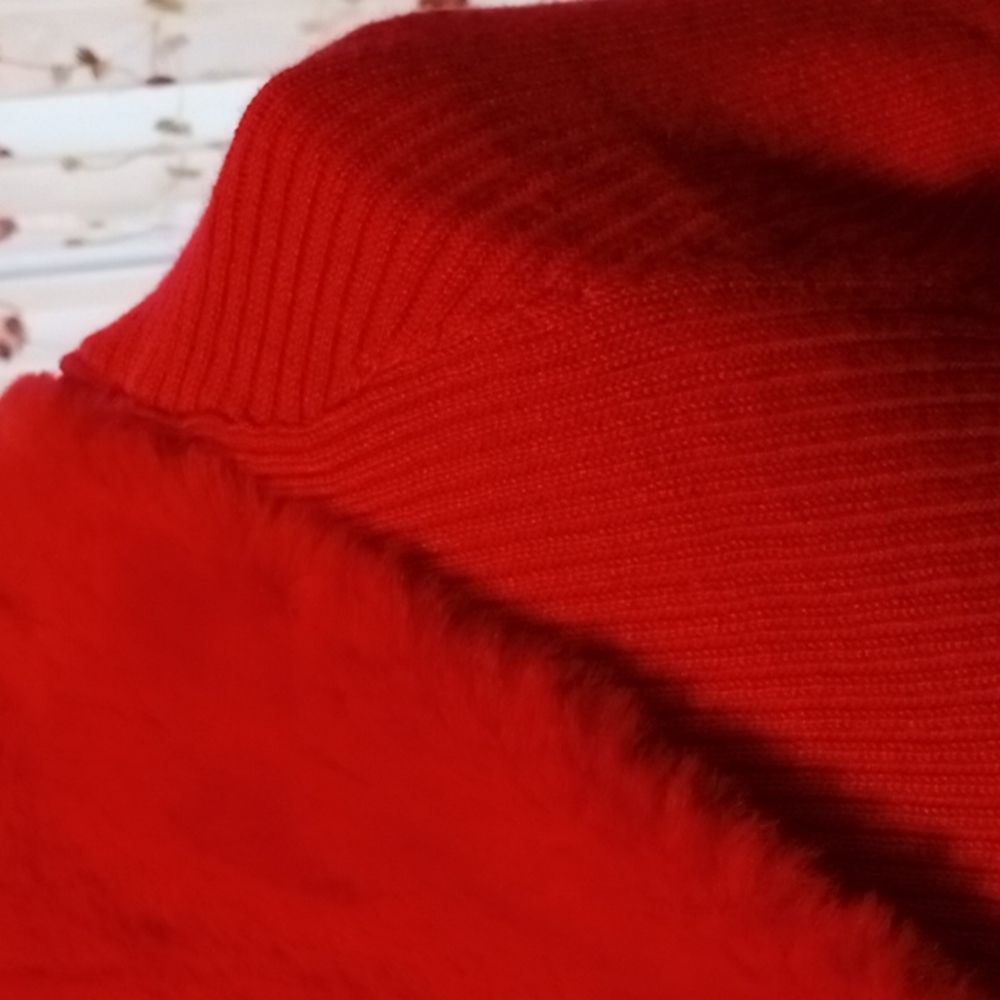 🎀Red Faux Fur Open Tie Front Cardigan NWT - Picture 4 of 8